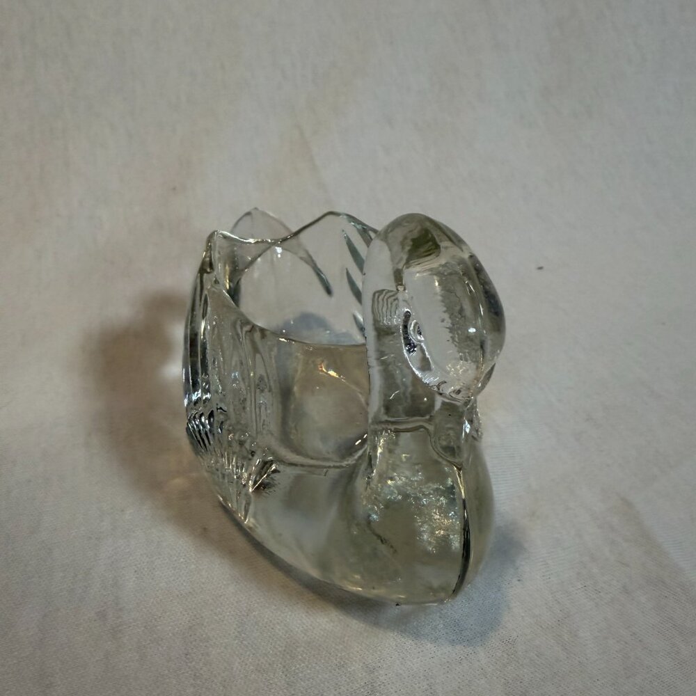 Bledermann Glass Swan Dish Vintage Made in Taiwan Clear Trinket Candy Bowl - Picture 4 of 7